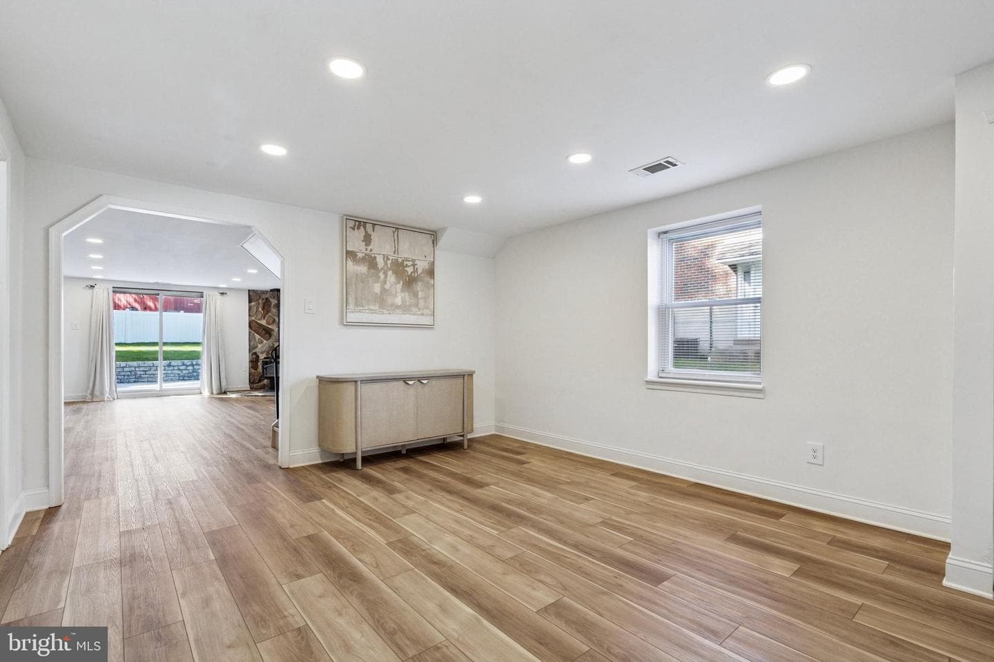 15014 Theresa Drive photo 8