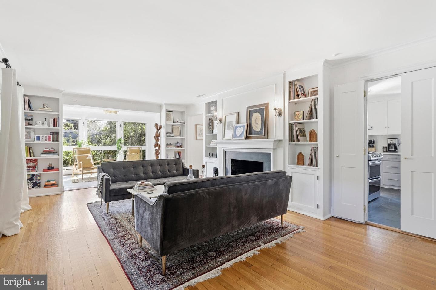 155 Rex Avenue photo 1