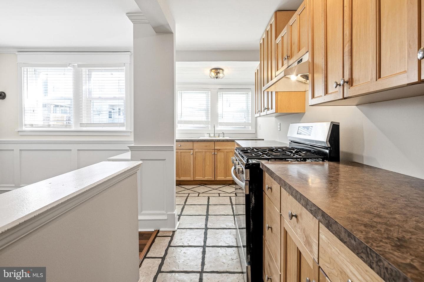 3421 Vaux Street photo 8