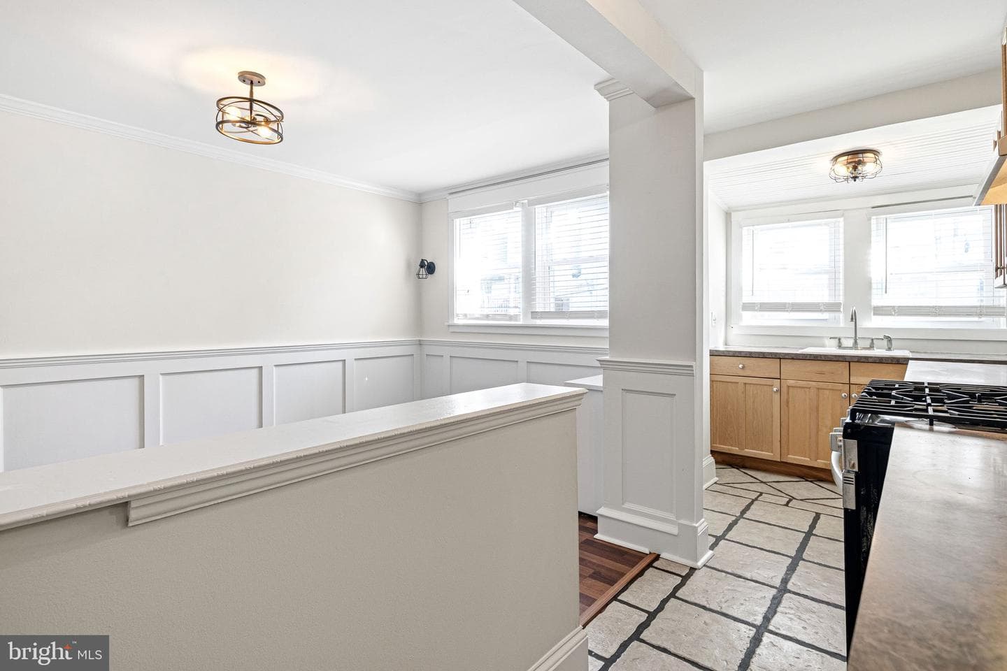 3421 Vaux Street photo 9