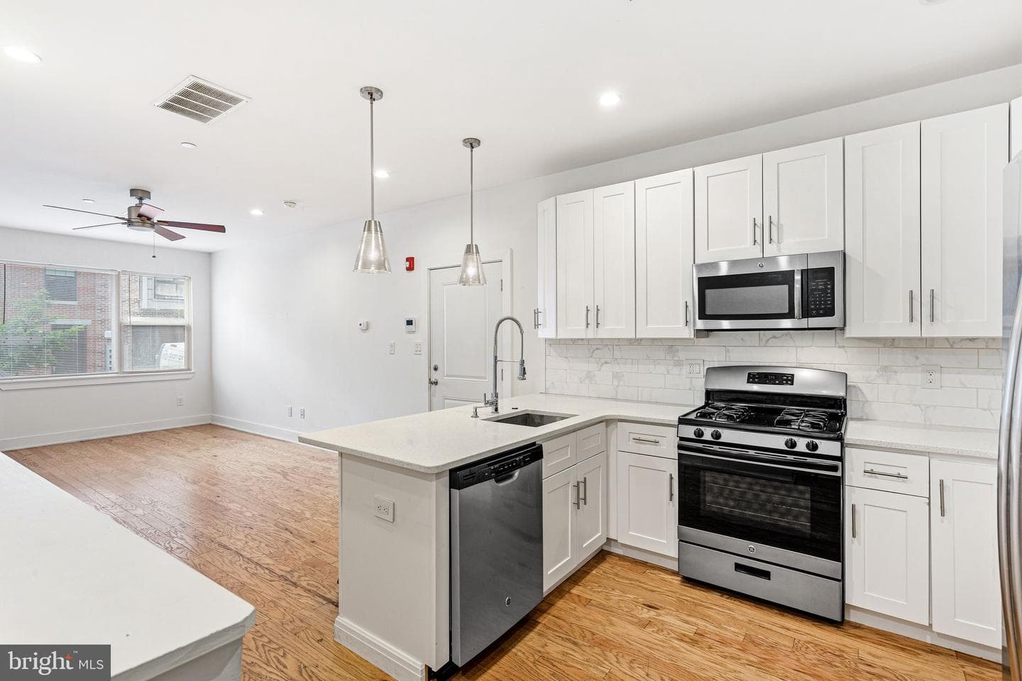 1527 N 7th Street #1 photo 3