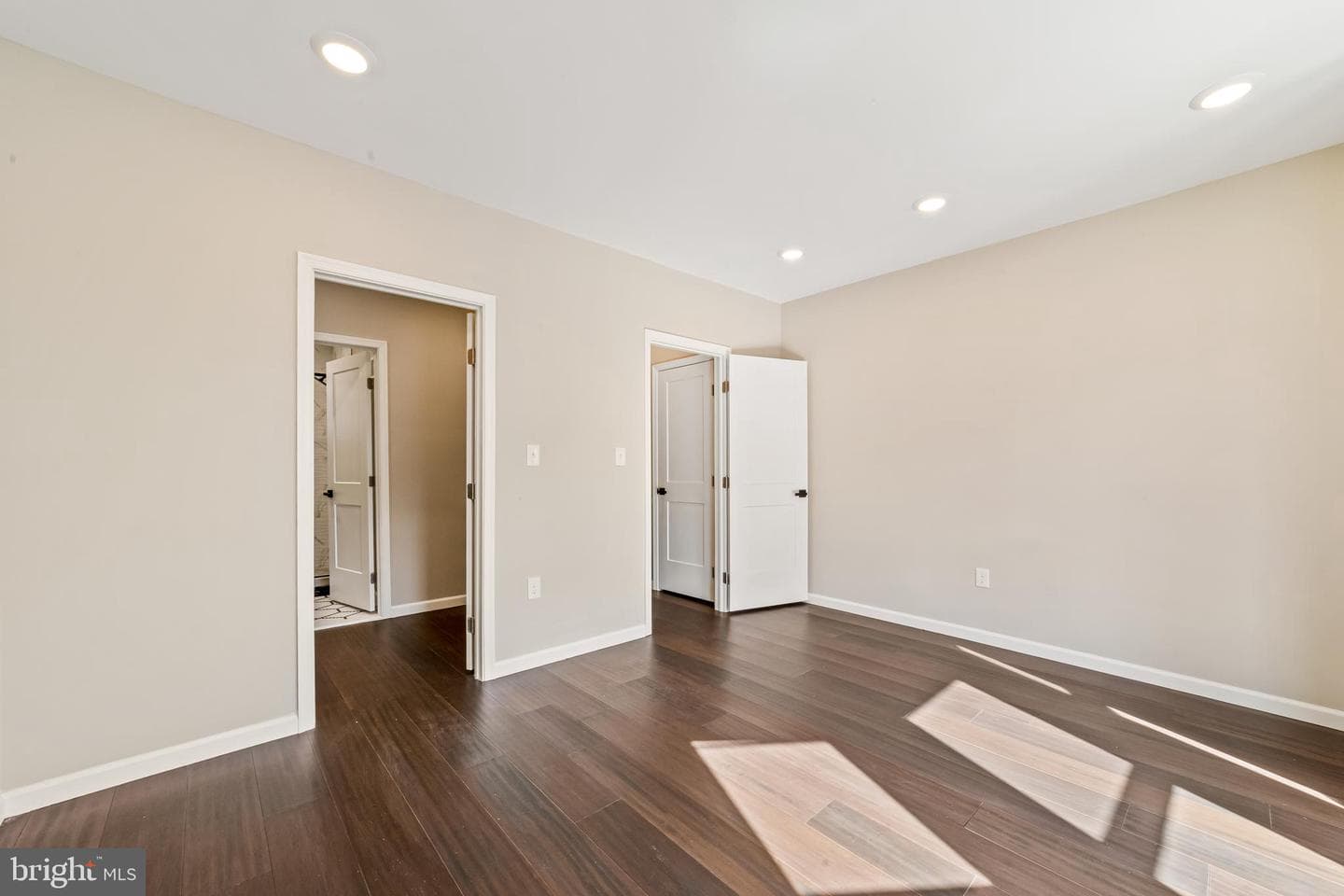4707 Sansom Street photo 28