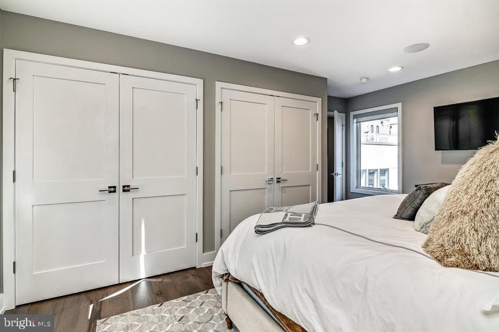 305 Green Street photo 28