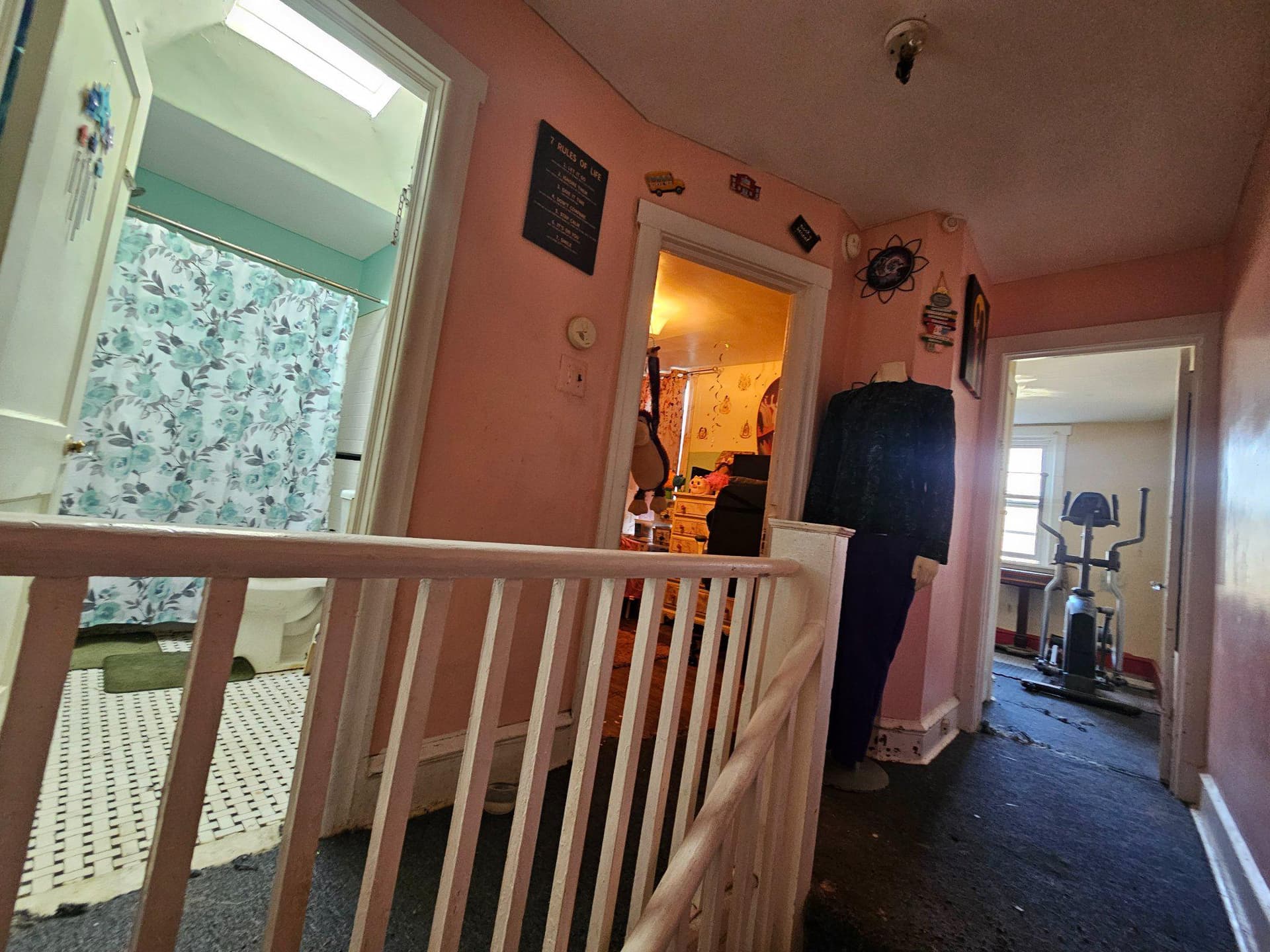 6913 Rodney Street photo 9