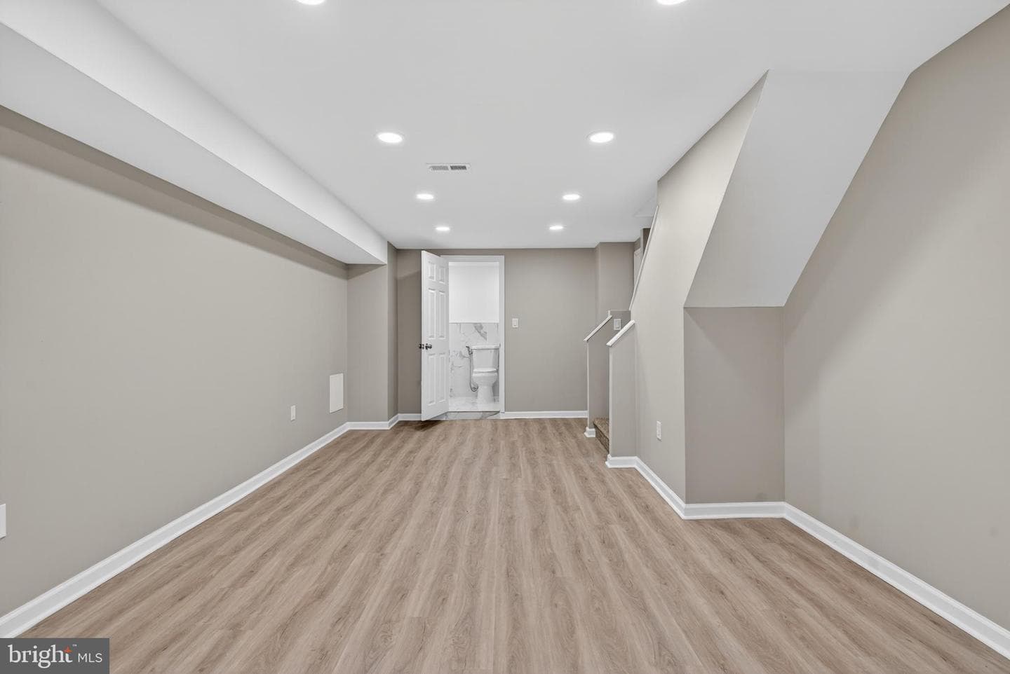 6549 Edmund Street photo 25