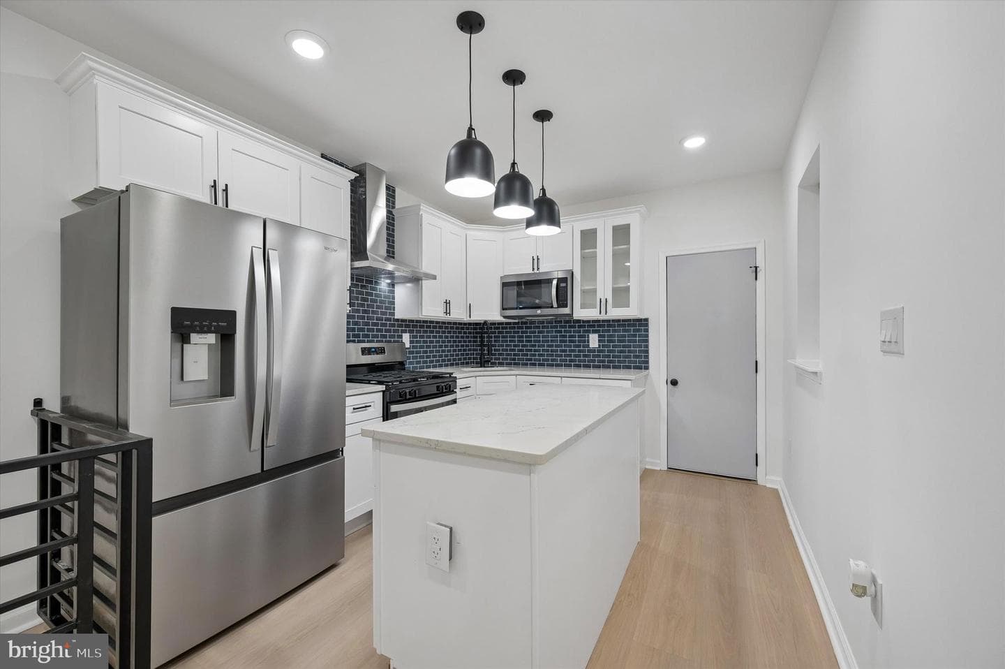 5539 Pine Street photo 10
