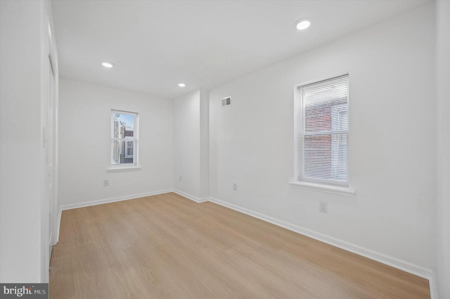 5539 Pine Street photo 14