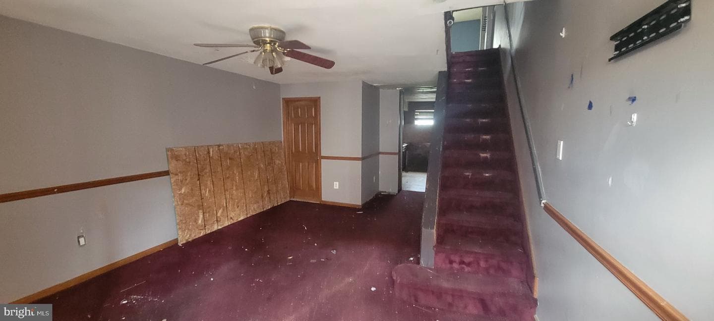 2615 E Birch Street photo 2