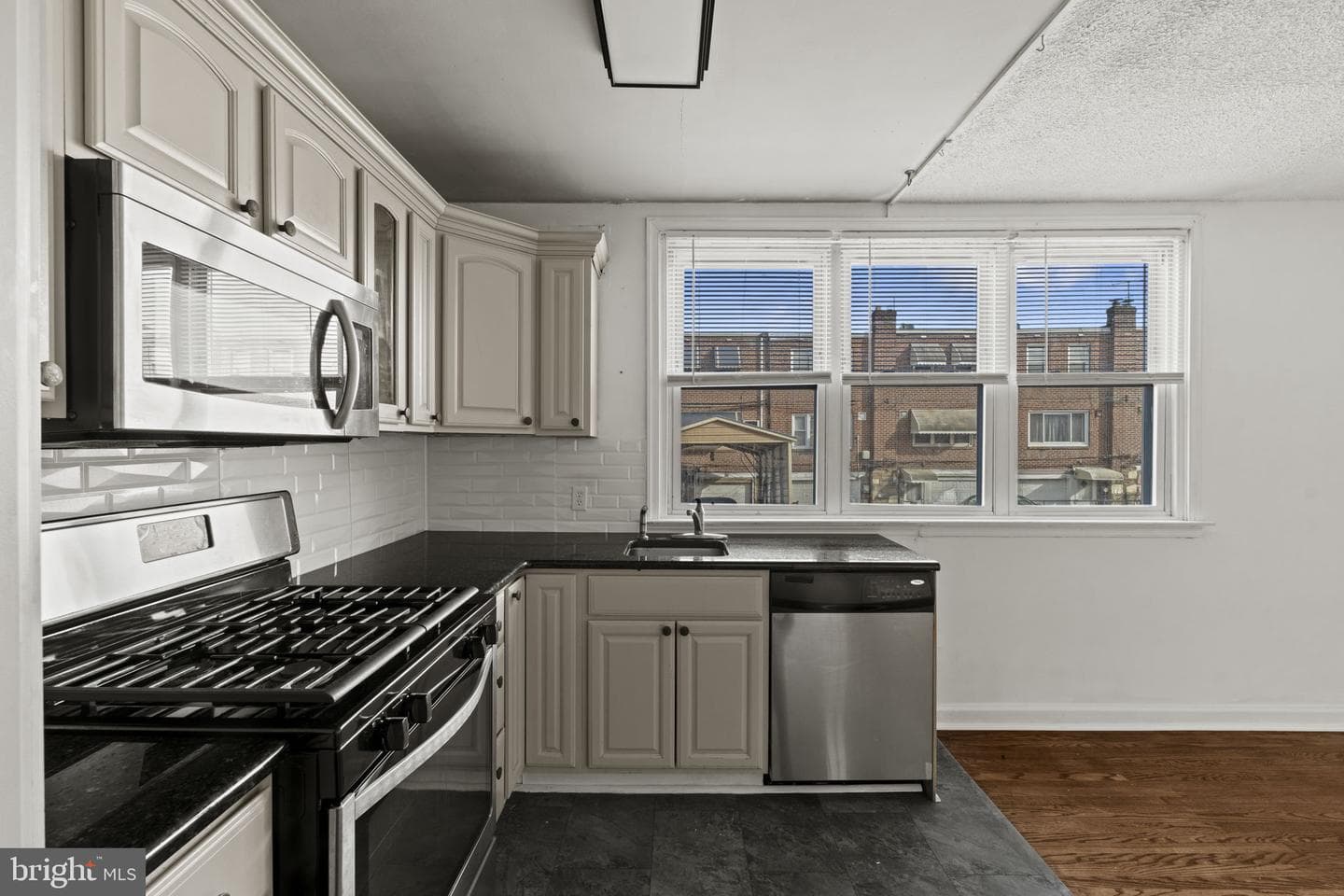 6334 Edmund Street photo 6