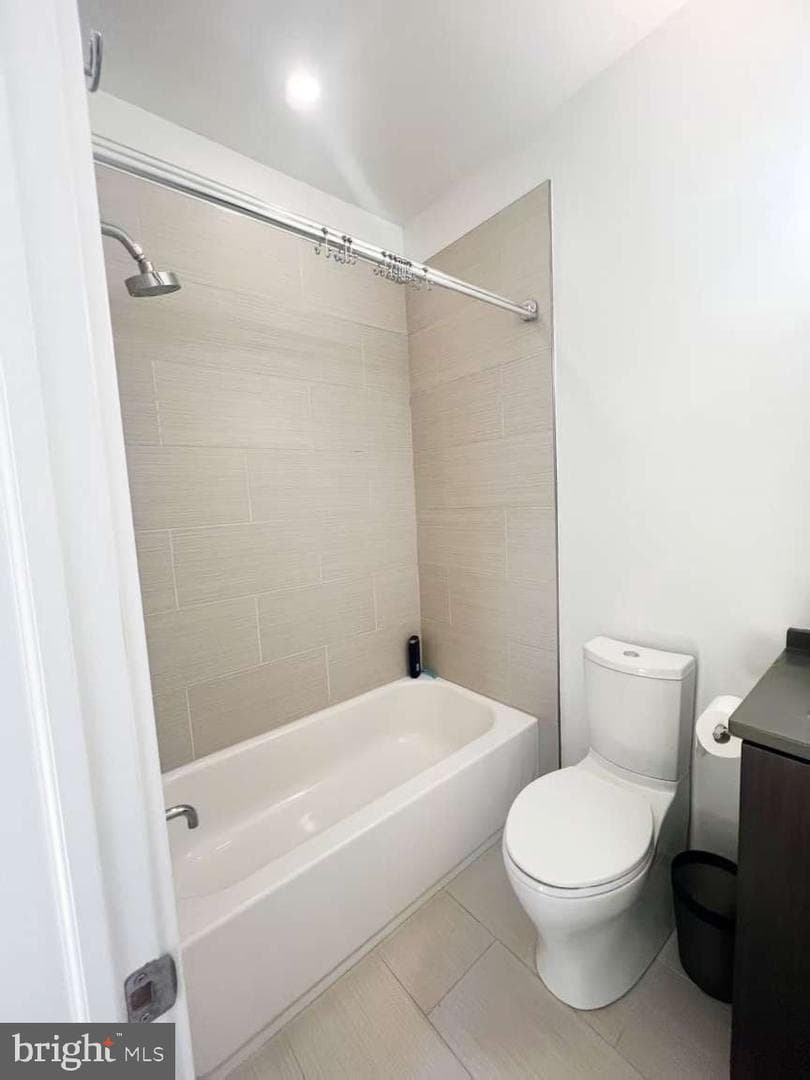 412 Moyer Street #11 photo 8