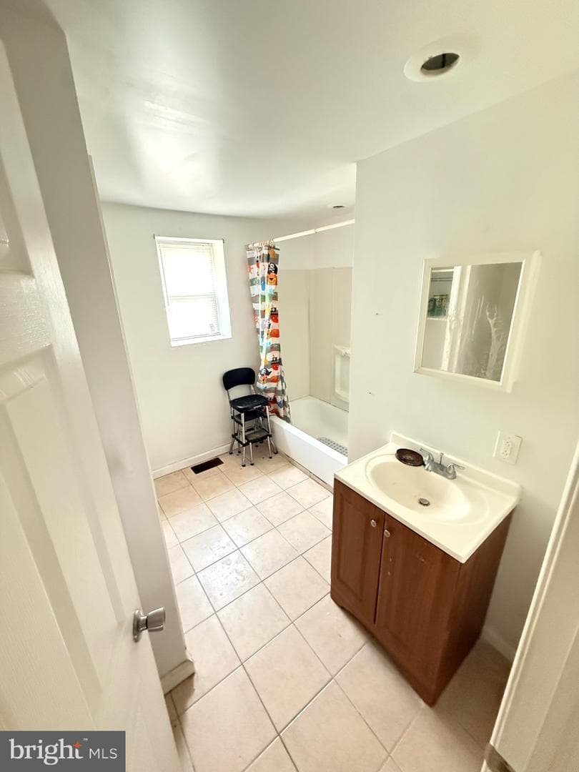 2241 Sigel Street photo 15