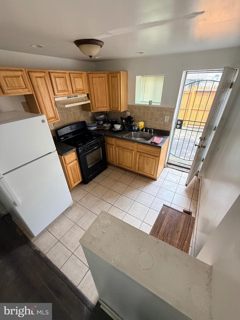 2241 Sigel Street photo 5