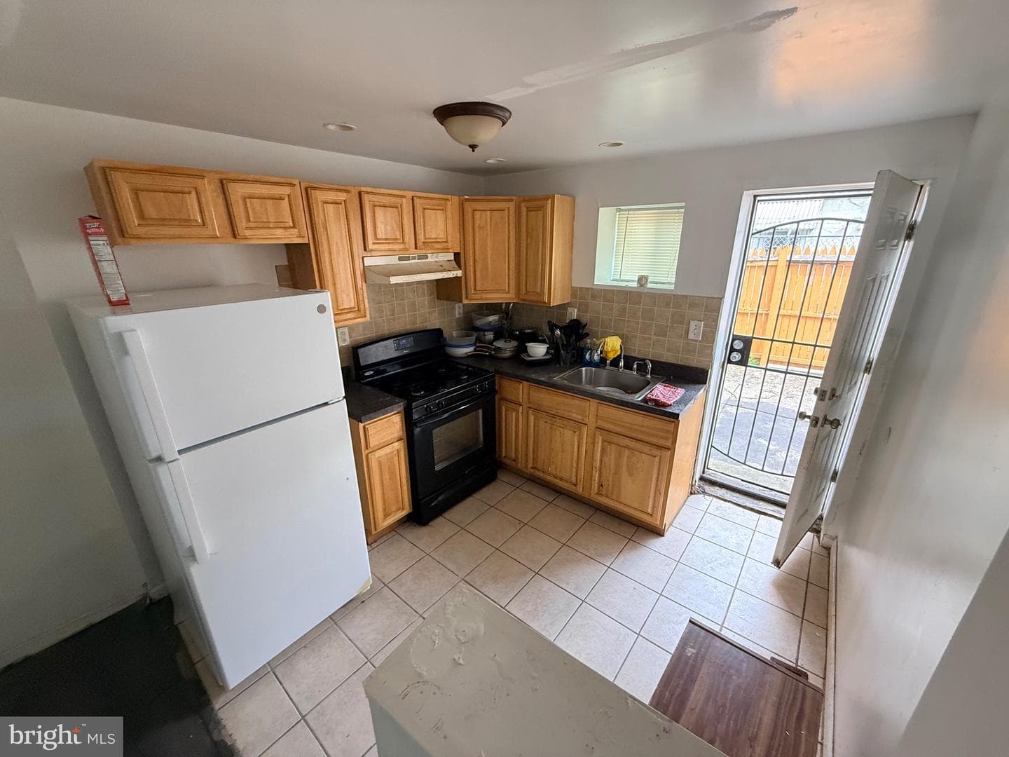 2241 Sigel Street photo 6