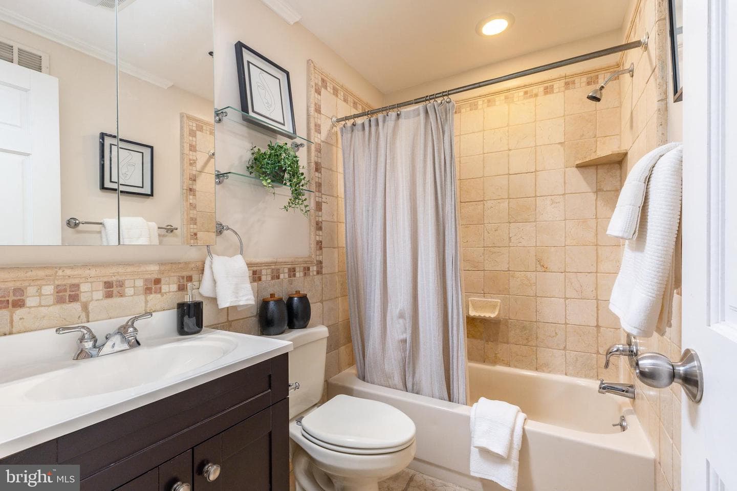627 N 18th Street #108 photo 23