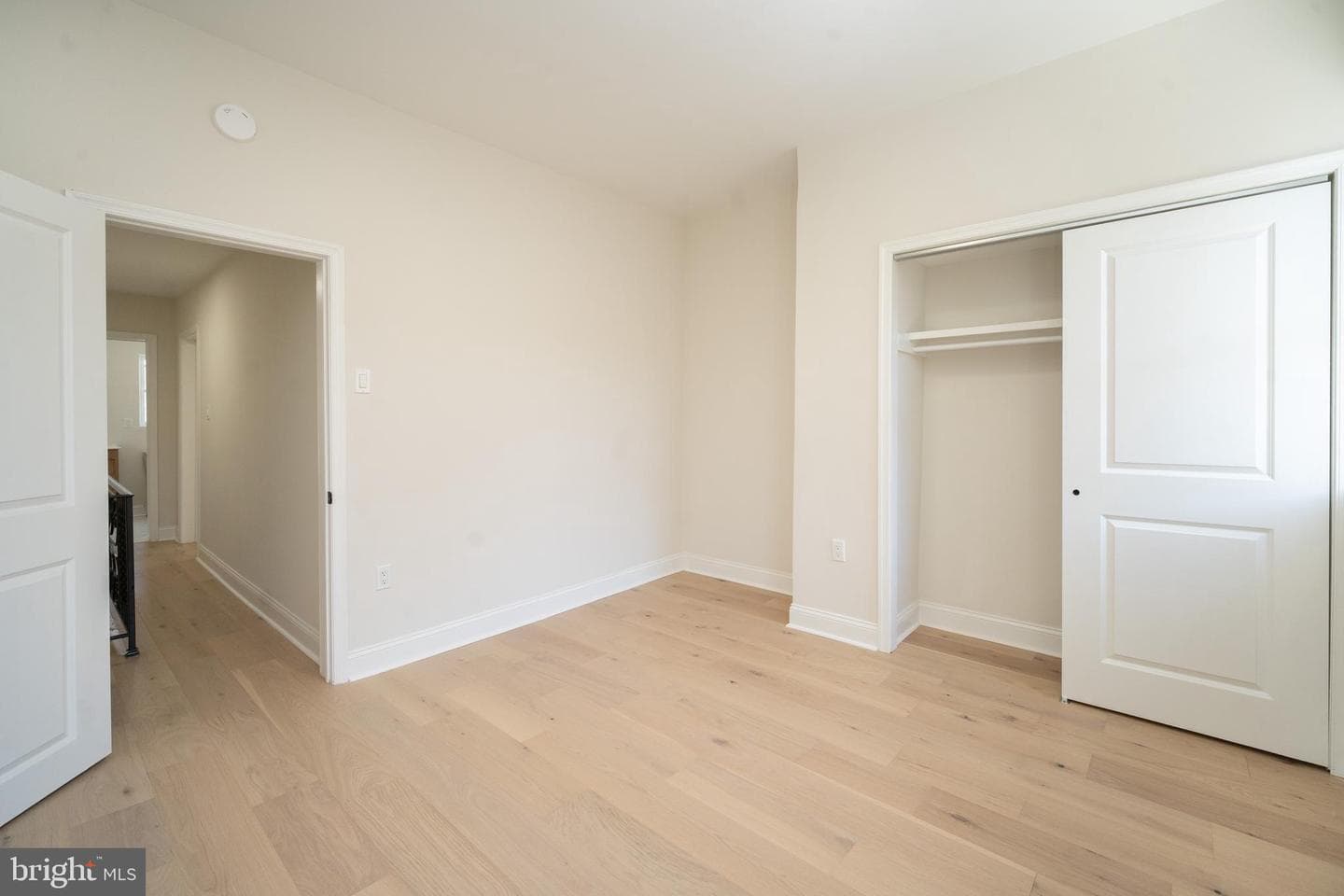 321 Emily Street photo 20
