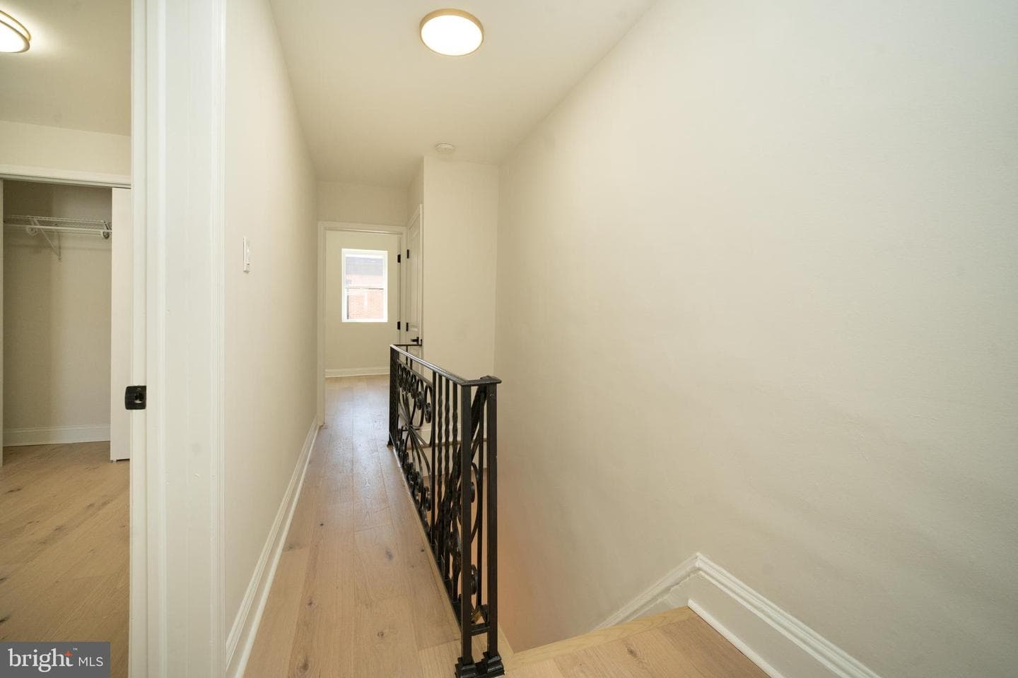 321 Emily Street photo 23
