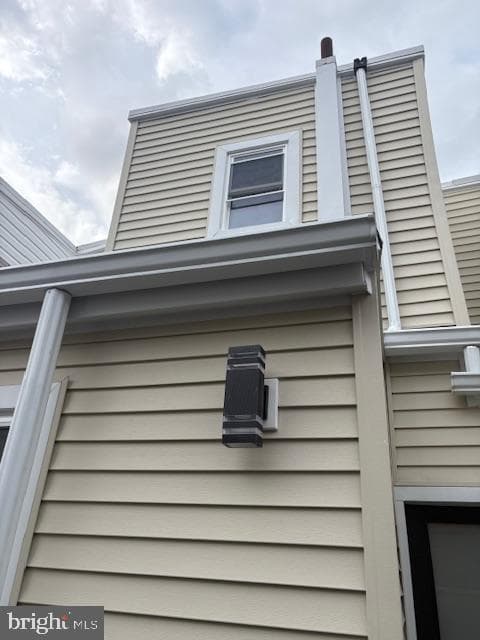 321 Emily Street photo 26