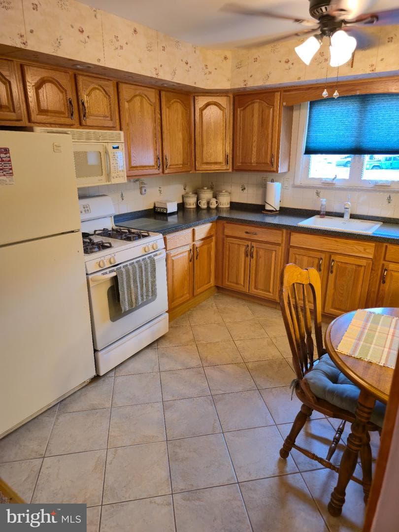 3616 Sussex photo 5
