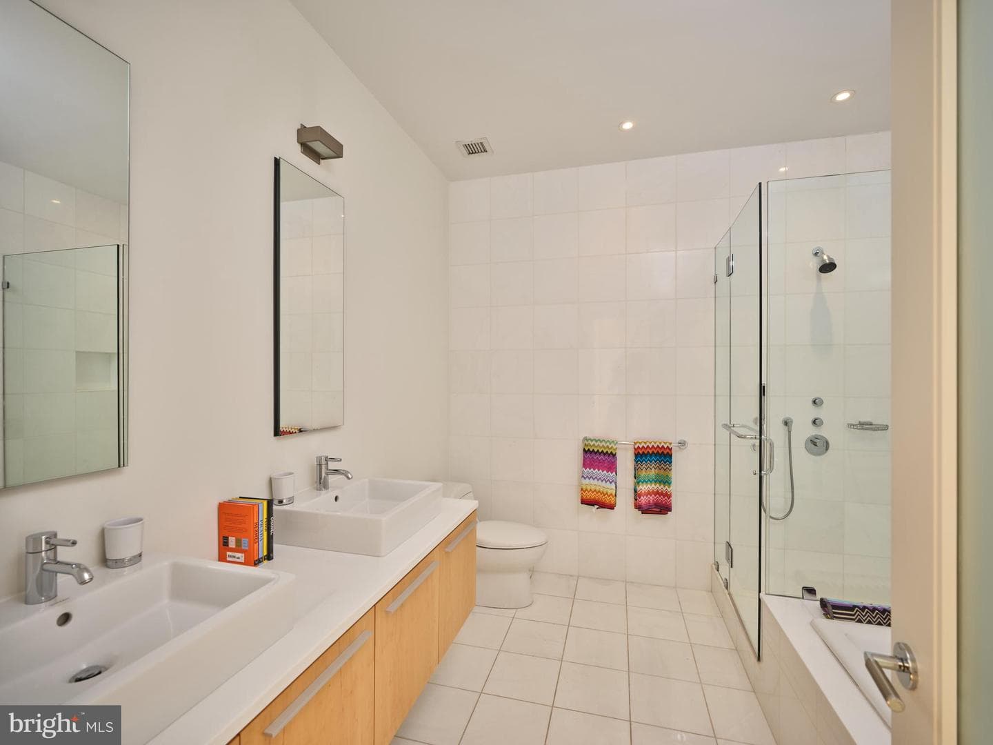210 W Washington Square #8sw photo 31