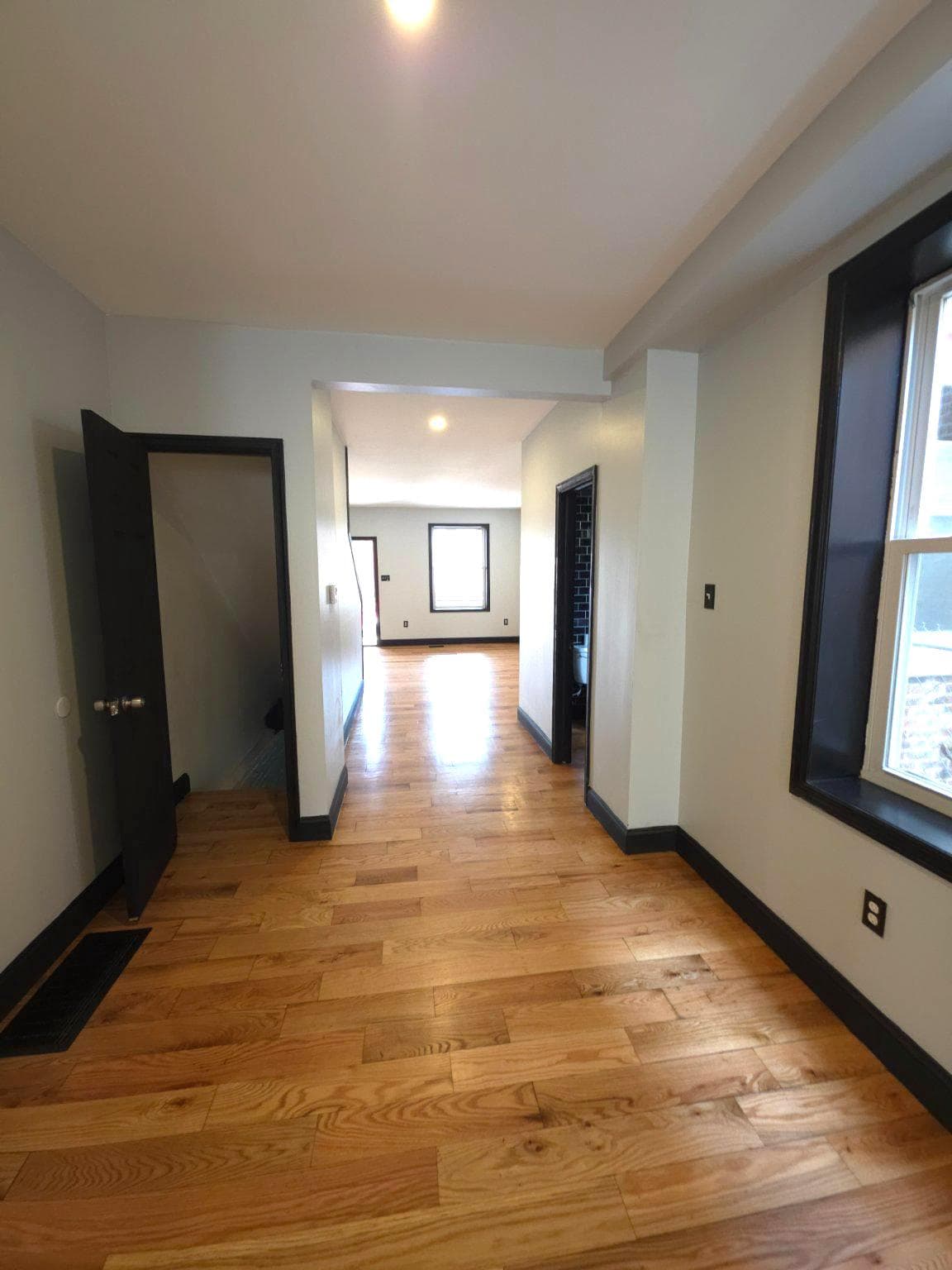 4668 James Street photo 11