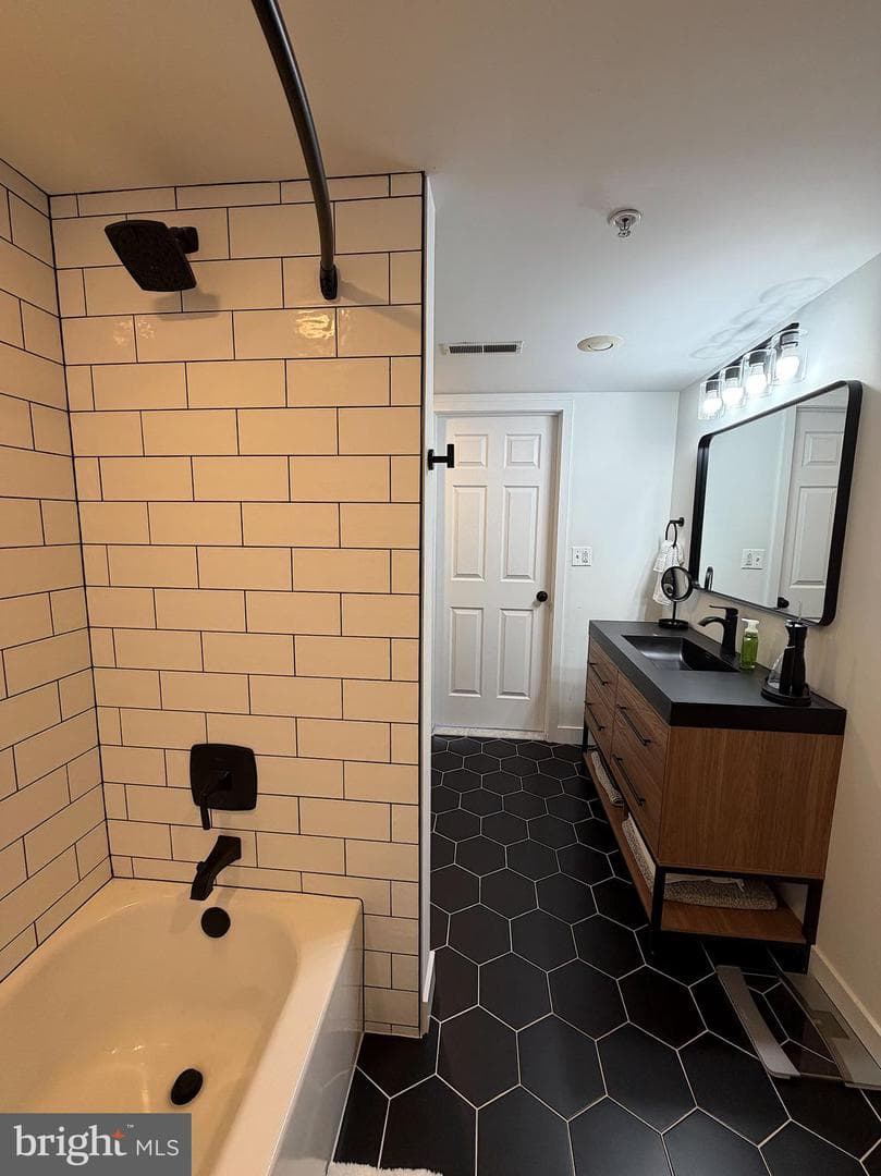 374 Shurs Lane #204 photo 17