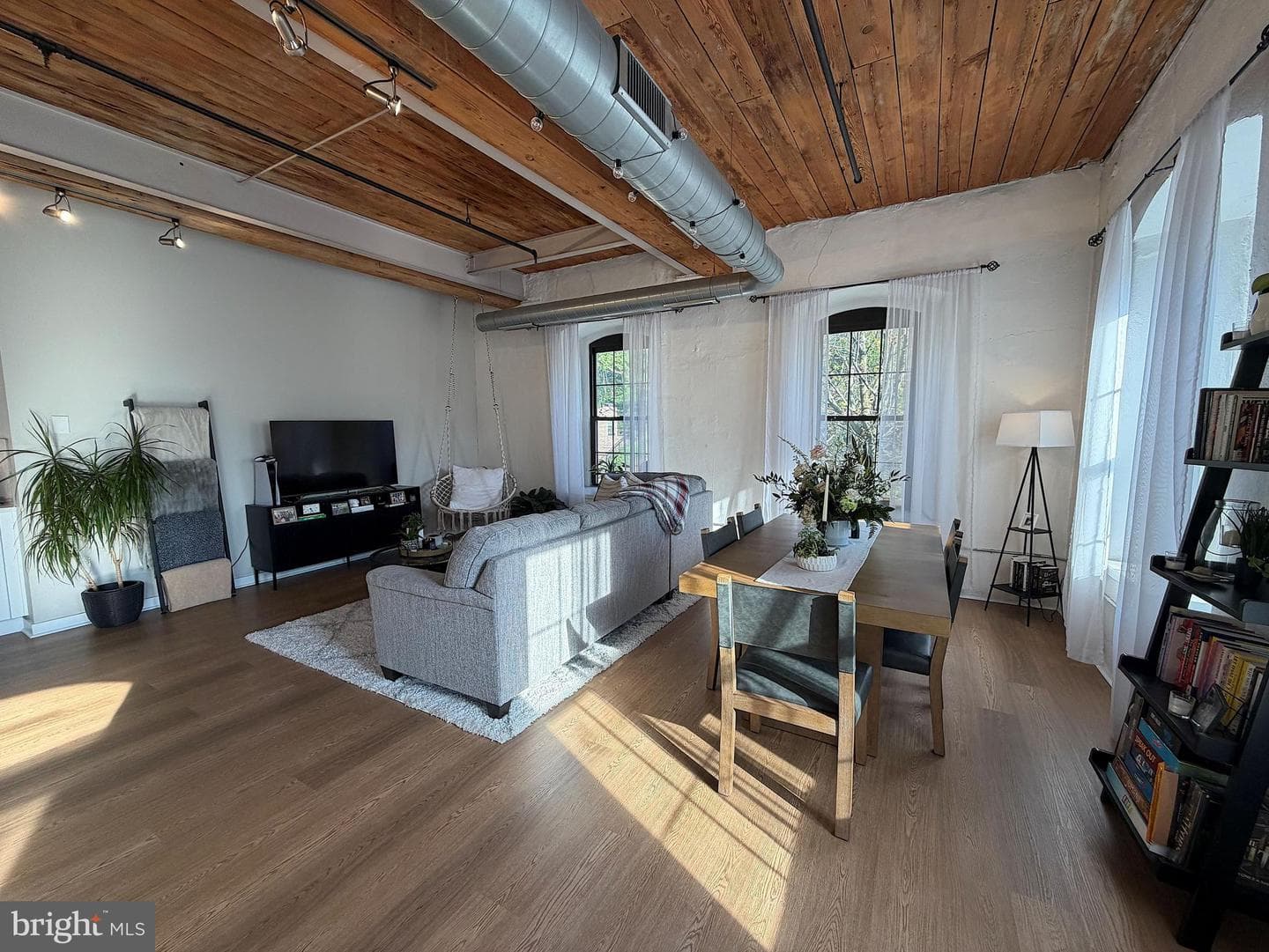 374 Shurs Lane #204 photo 19