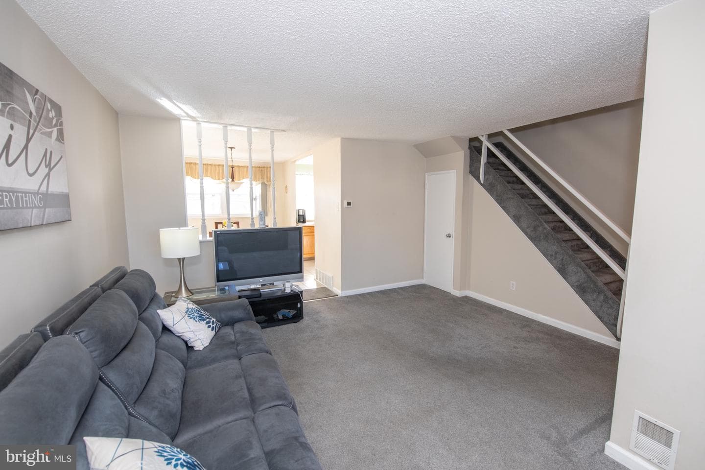 12183 Aster Road photo 5