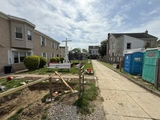 229 E Price Street photo 45