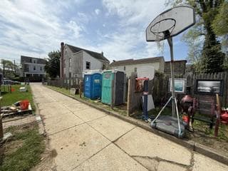 229 E Price Street photo 46