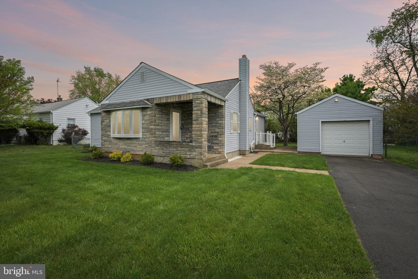 12209 Thornton Road photo 22