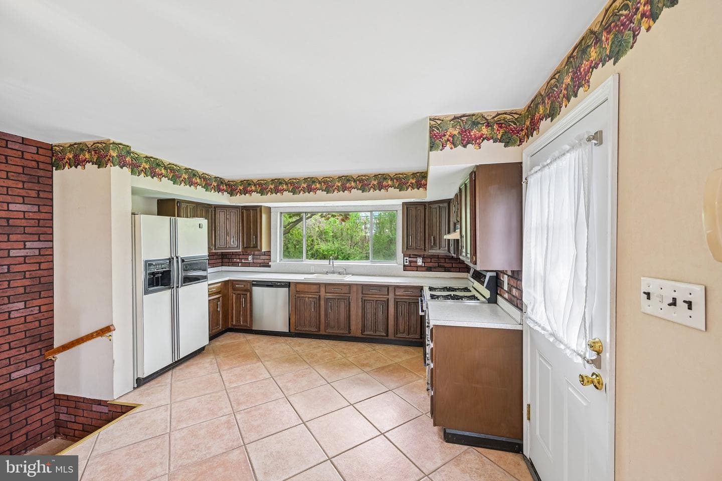 12209 Thornton Road photo 9