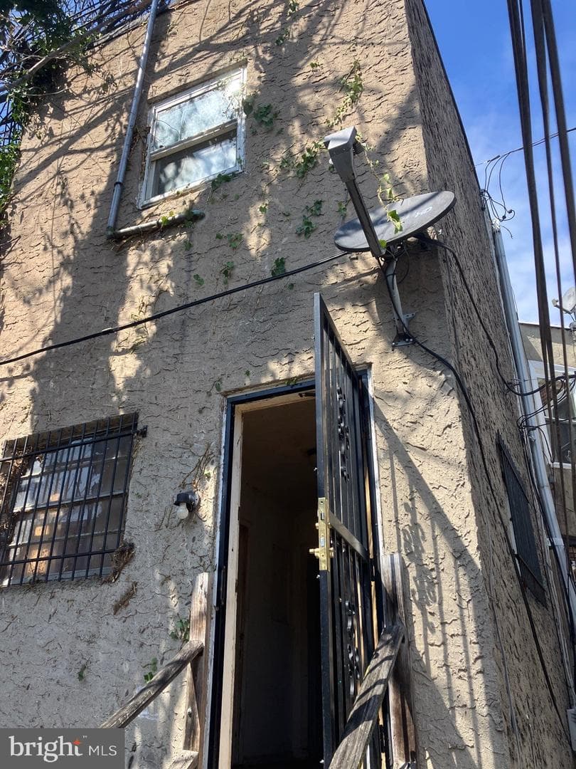 5542 Lansdowne Avenue, Philadelphia
