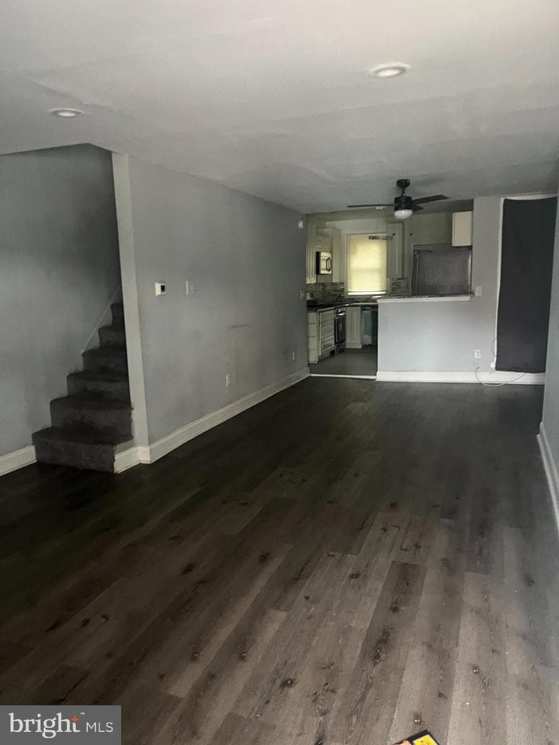 6010 N Lambert Street photo 2