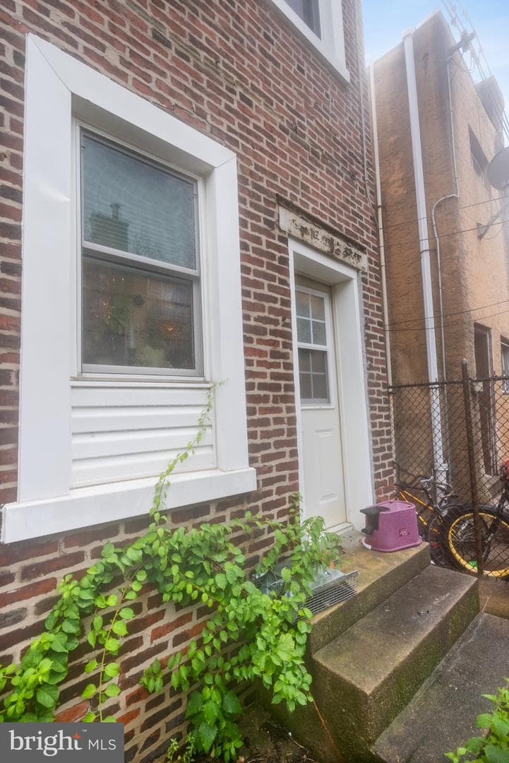 2222 S Hemberger Street photo 21