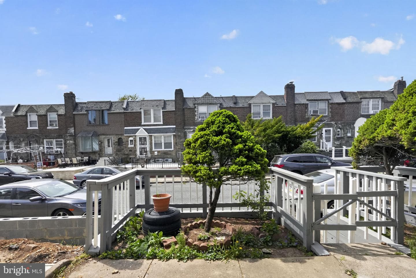 1315 Hale Street photo 2