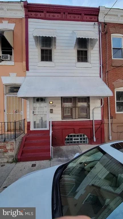 2253 N Sydenham Street, Philadelphia