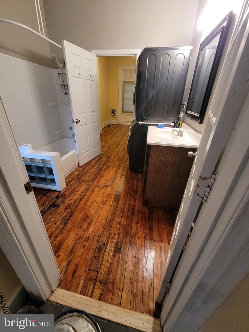 2253 N Sydenham Street photo 5