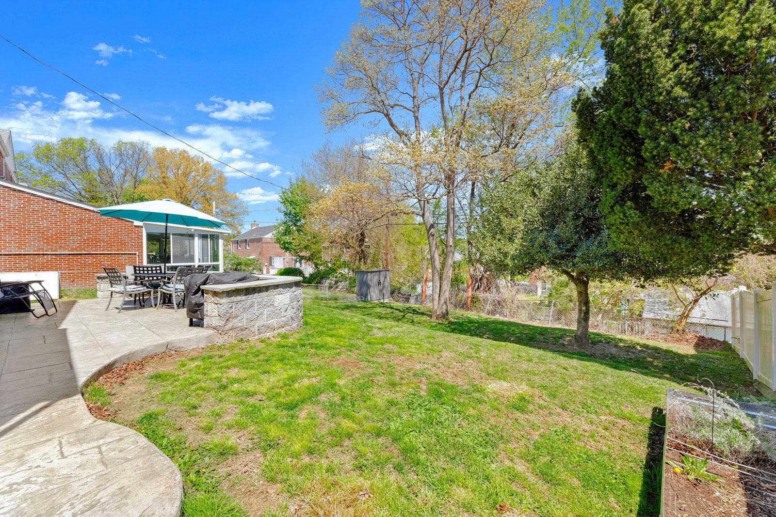 7709 Keiffer Street photo 29