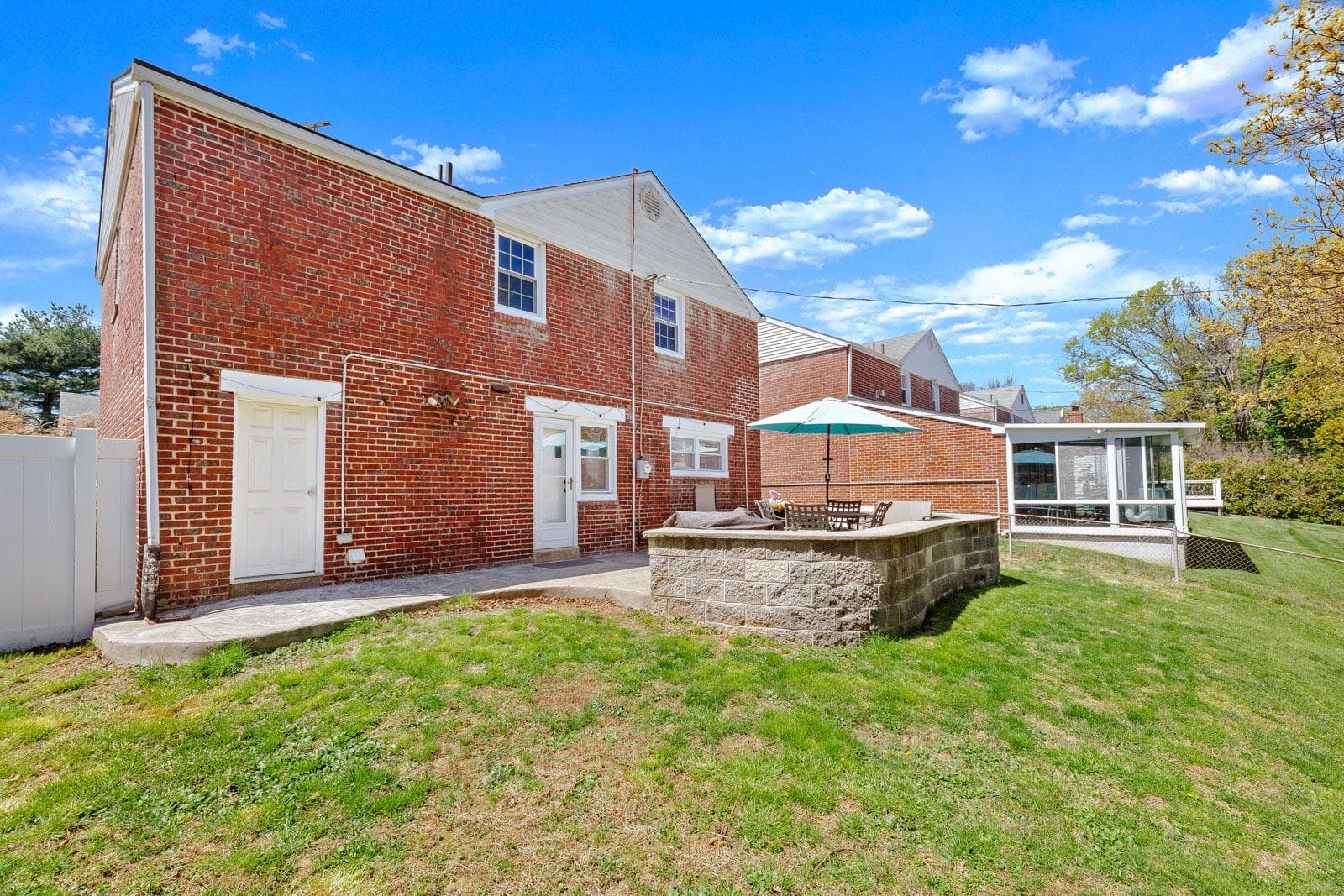 7709 Keiffer Street photo 30