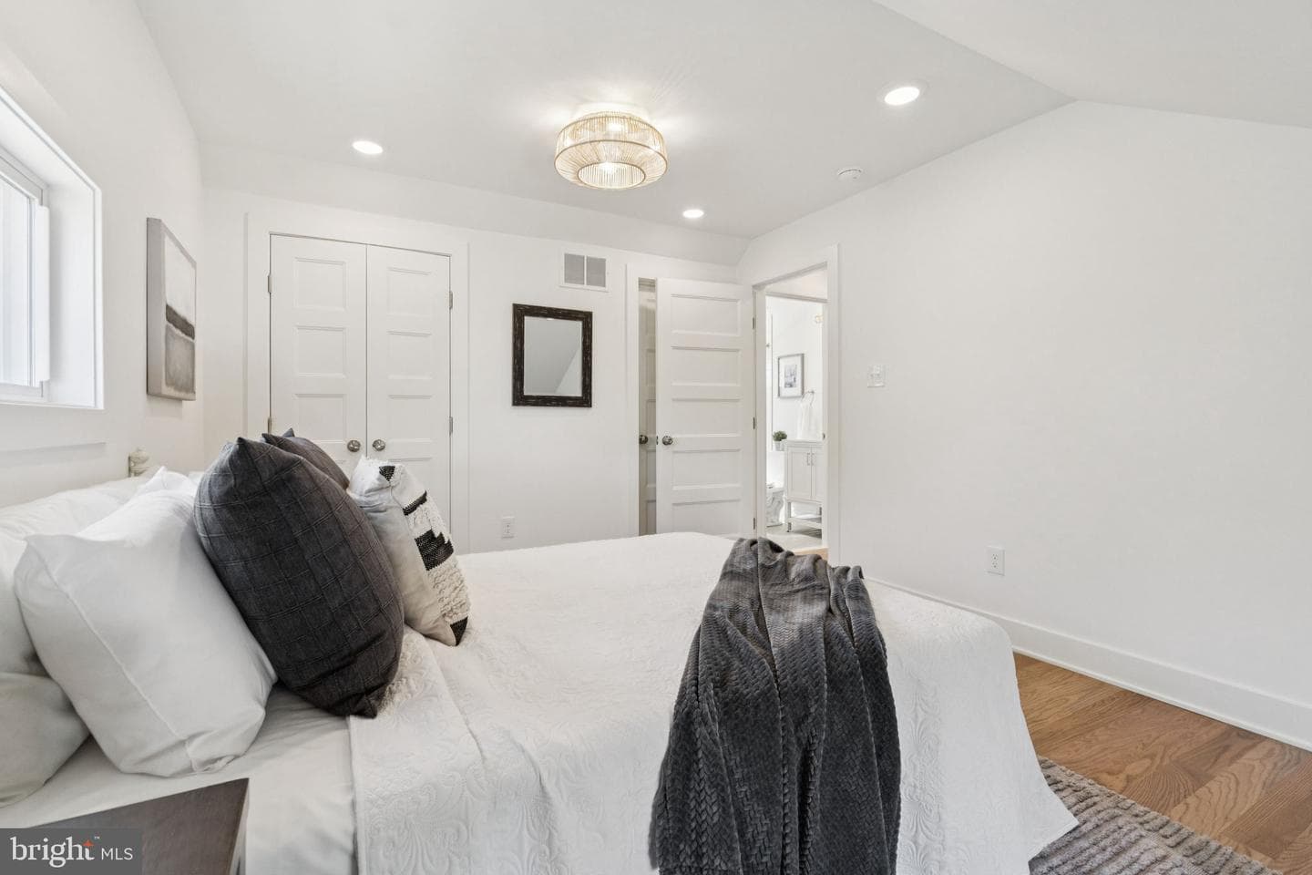 6966 Fowler Street photo 21