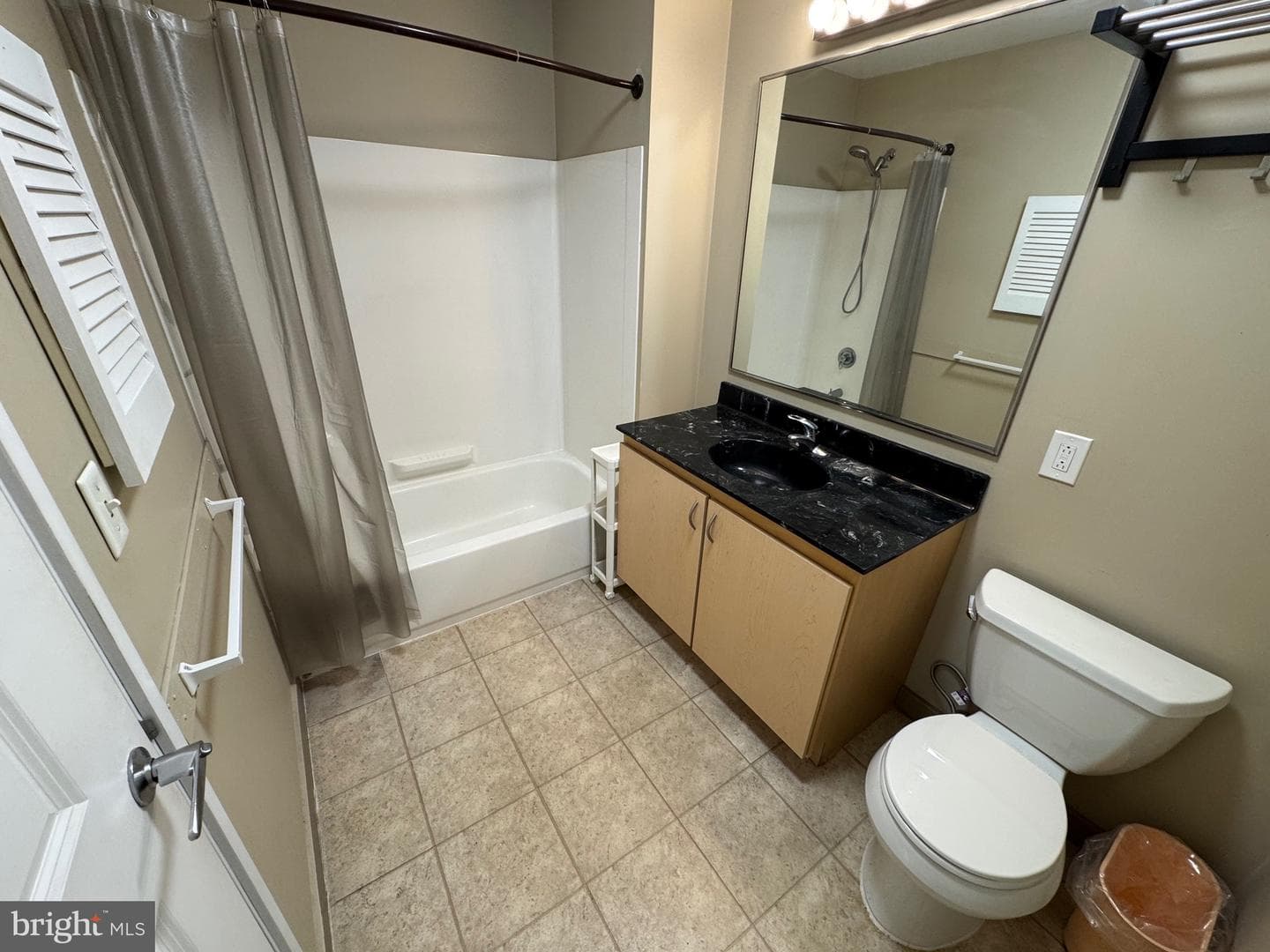 815 Arch Street #208 photo 17