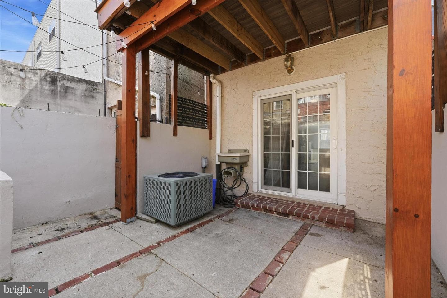 533 Titan Street photo 14