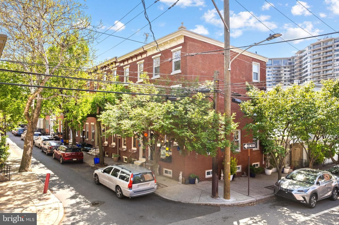 2456 Meredith Street photo 1