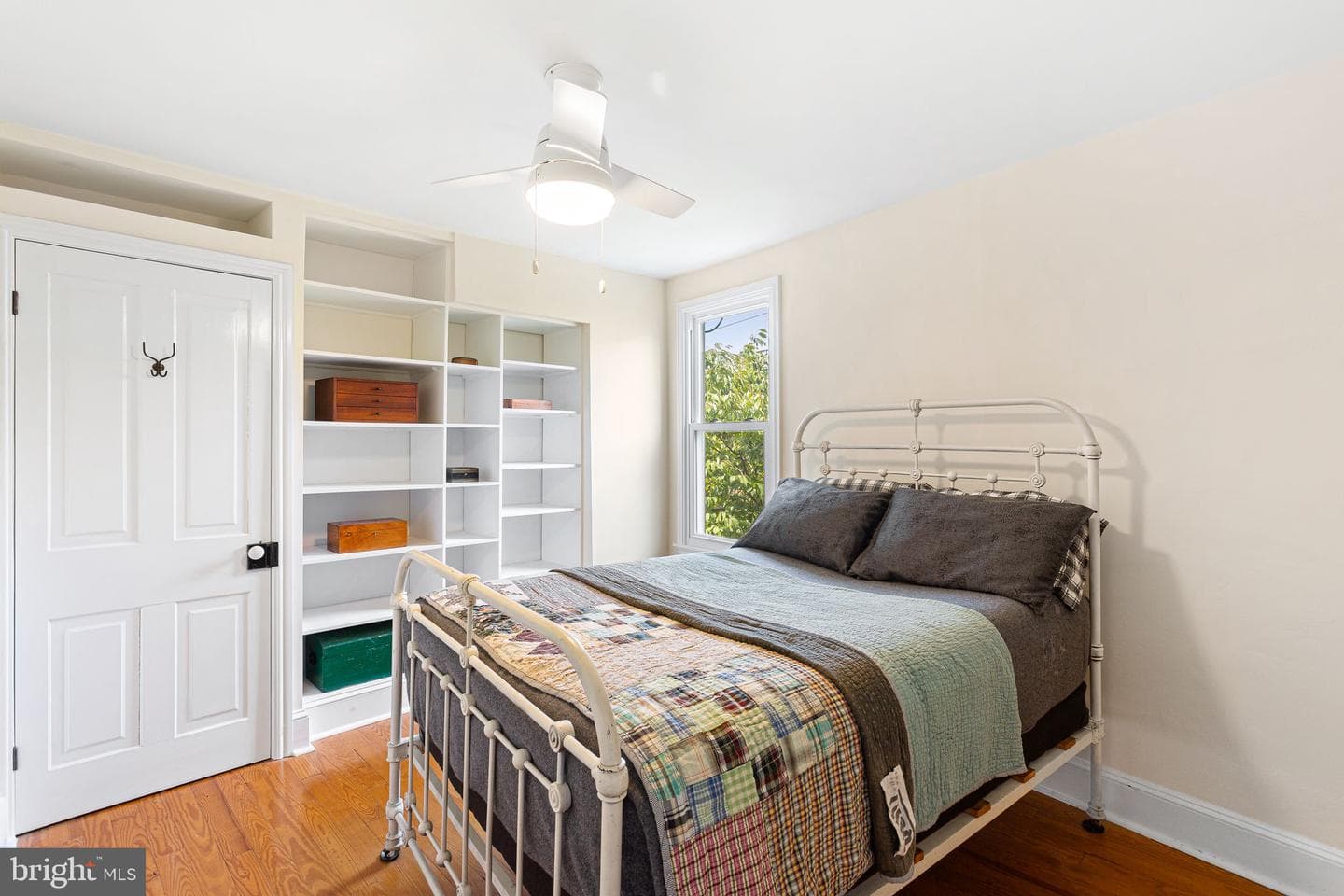 2456 Meredith Street photo 20