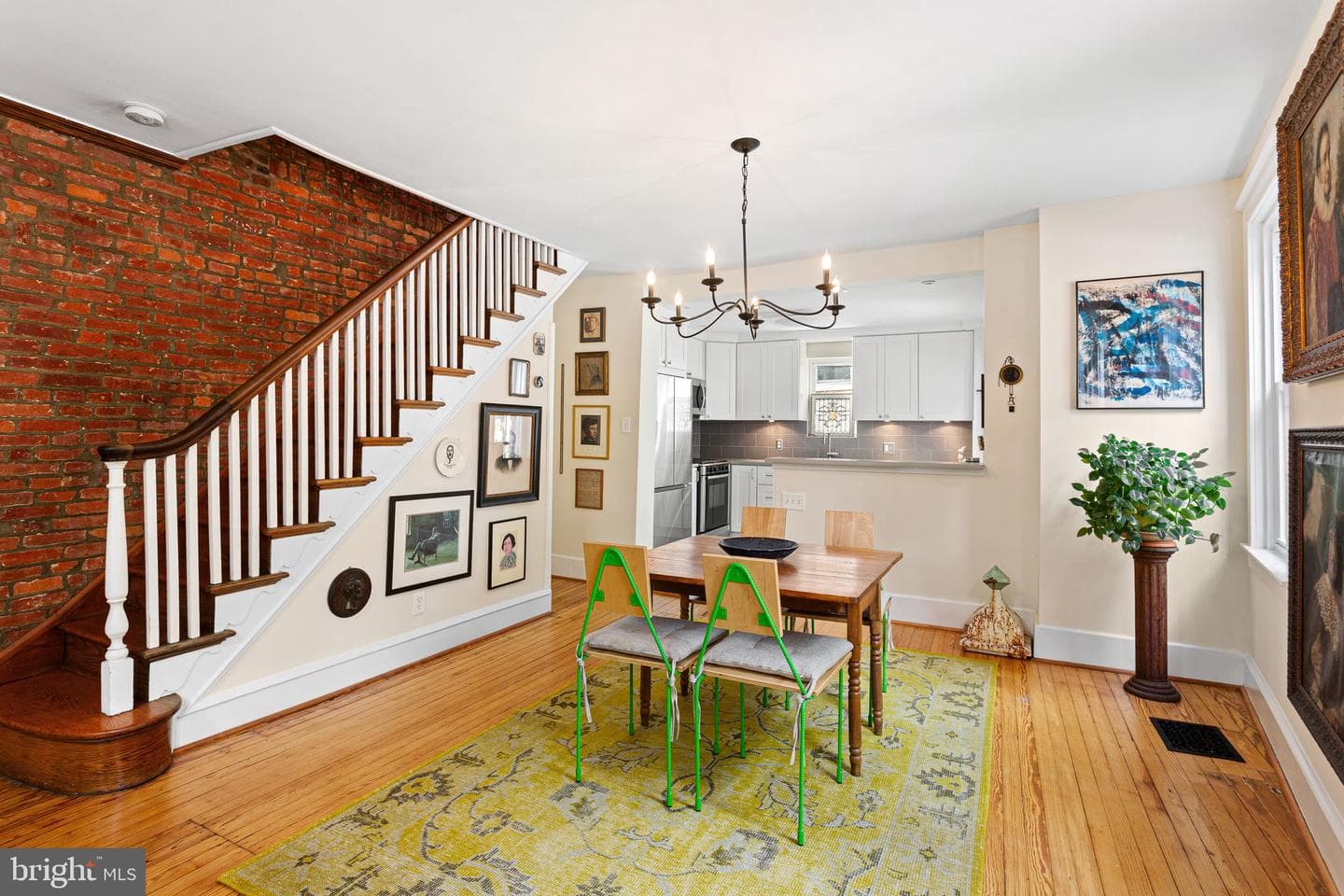 2456 Meredith Street photo 8