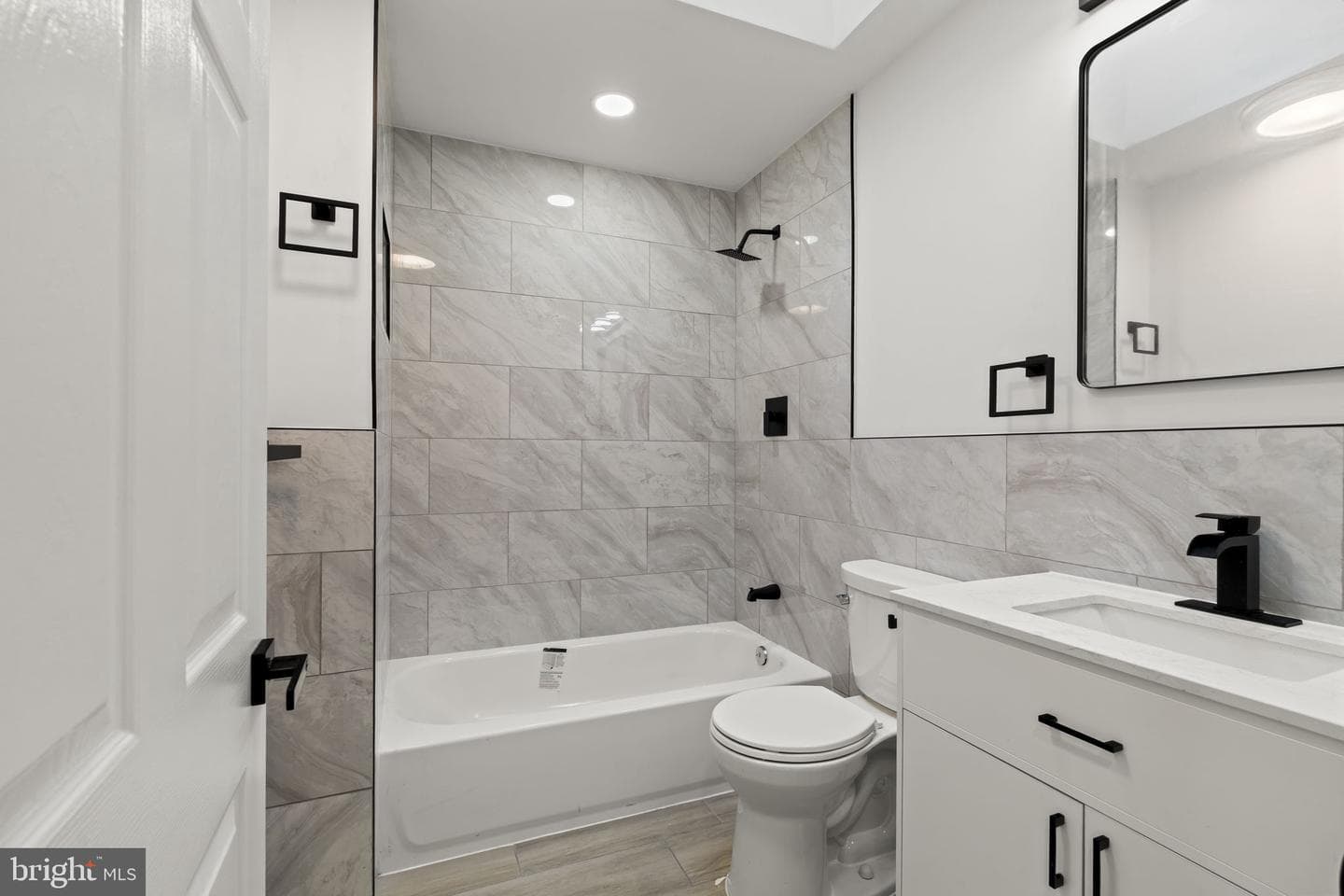 1931 71st Avenue photo 21