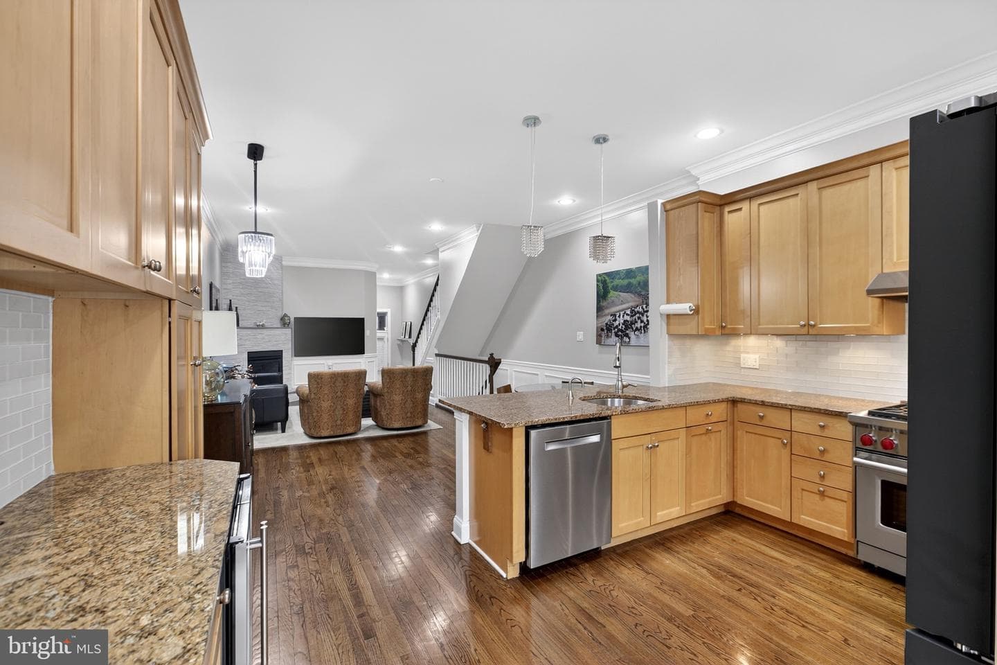 714 S Mole Street photo 13
