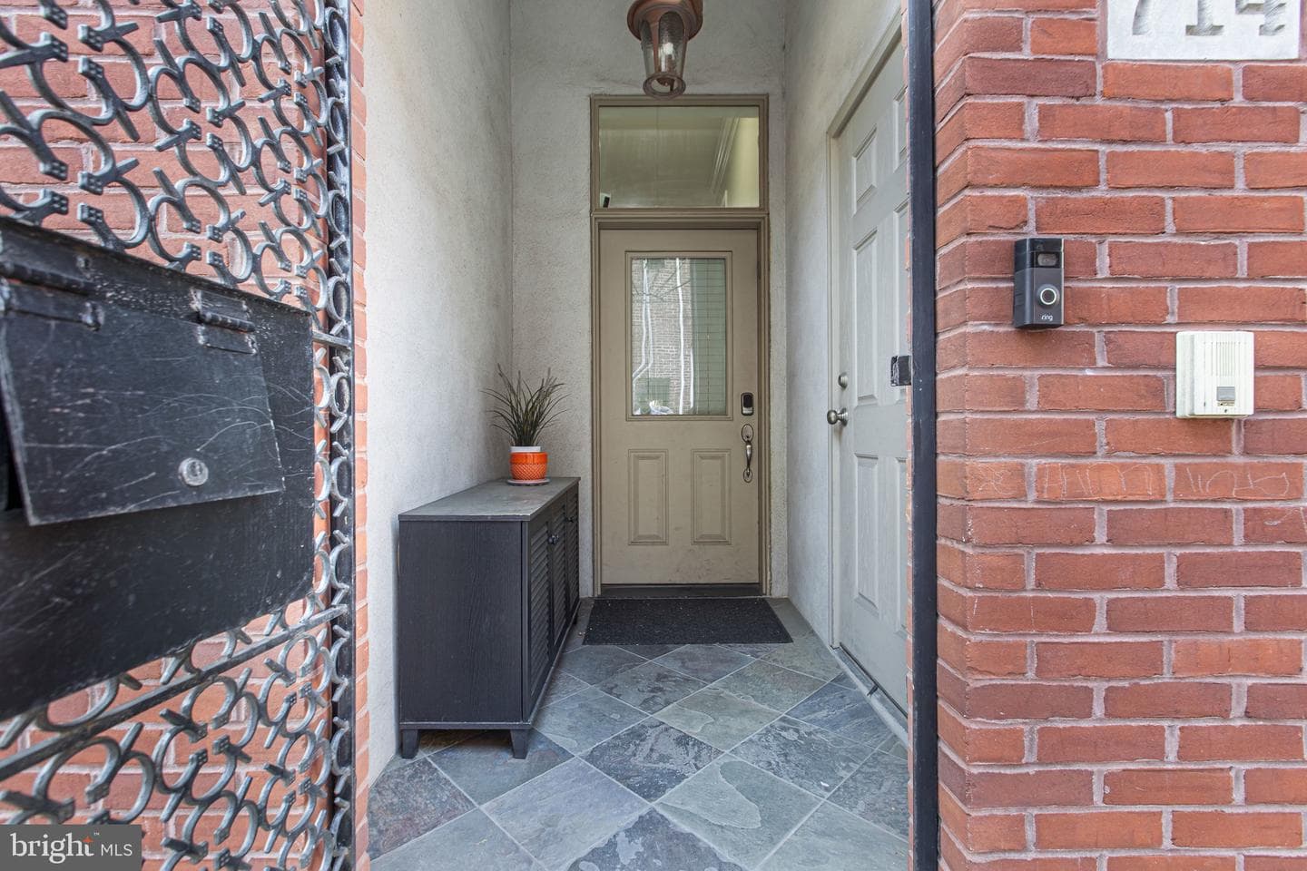 714 S Mole Street photo 4
