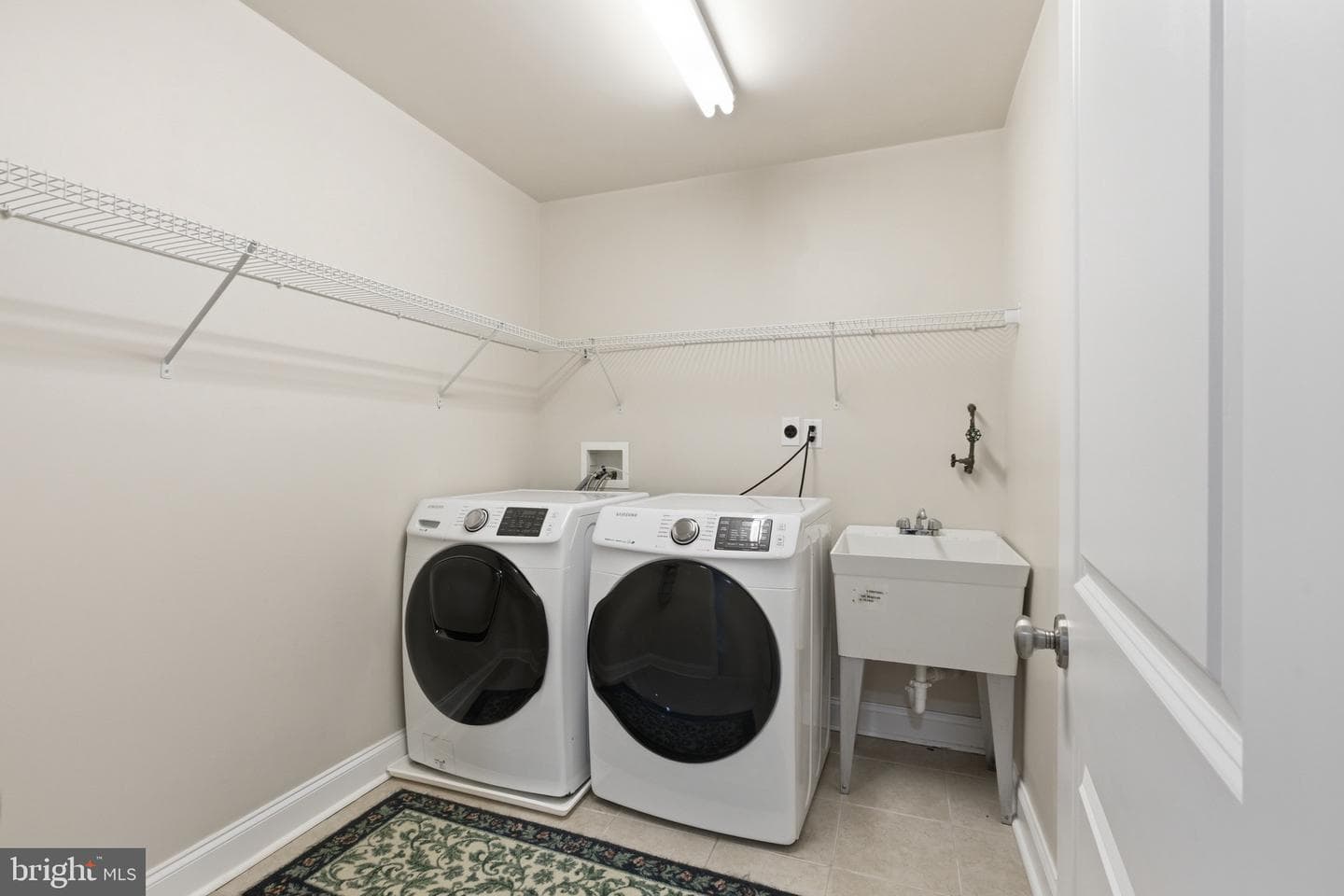 714 S Mole Street photo 43