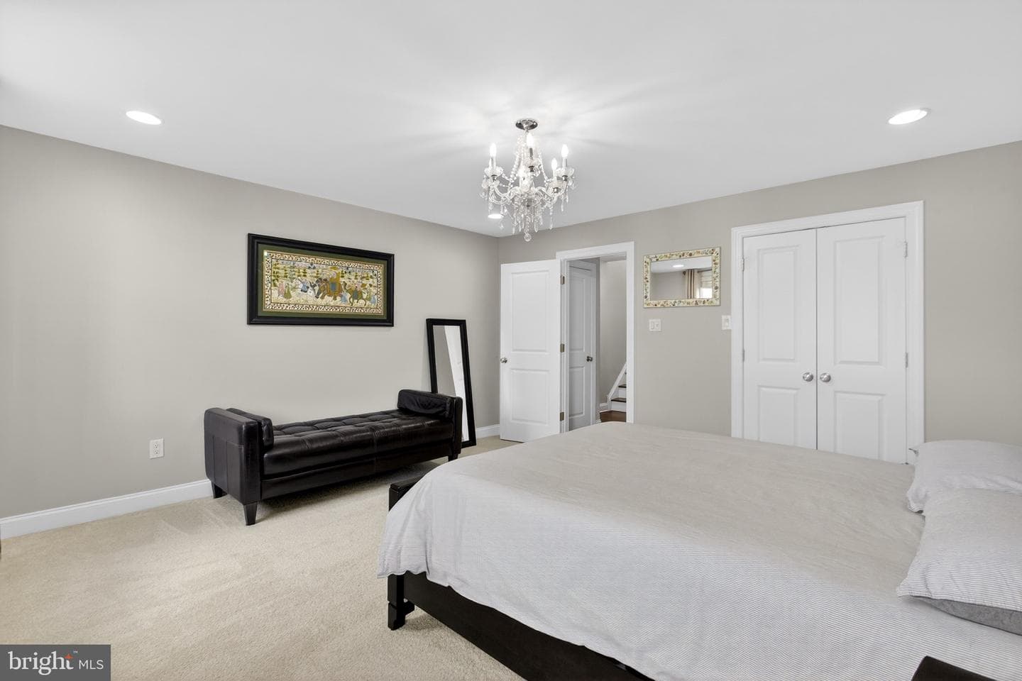 714 S Mole Street photo 46